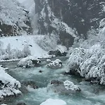 Hyrmet Demushi Bed & Breakfast