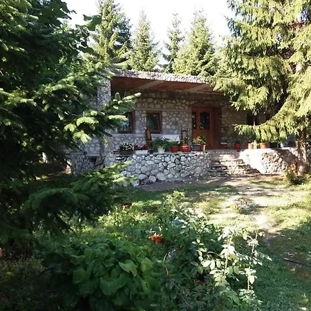 Hyrmet Demushi Bed & Breakfast Valbone