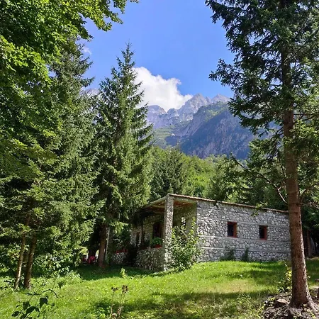 Hyrmet Demushi Bed & Breakfast *