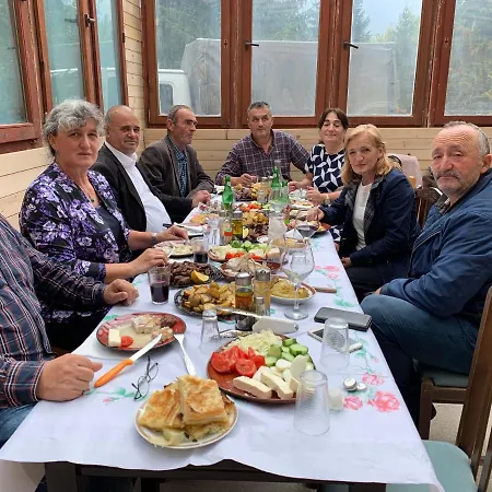 Hyrmet Demushi Bed & Breakfast