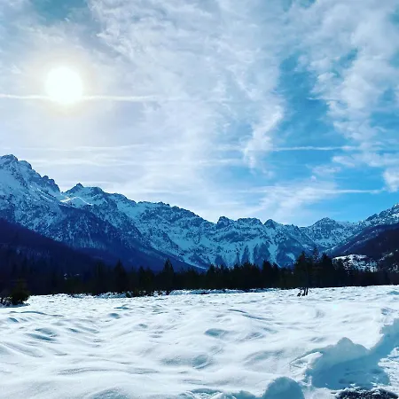 Hyrmet Demushi Panzió 3*