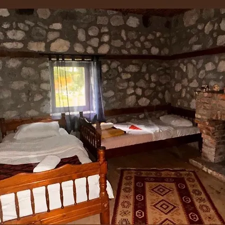 Bed & Breakfast Hyrmet Demushi