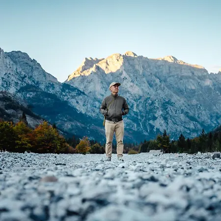 Panzió Hyrmet Demushi