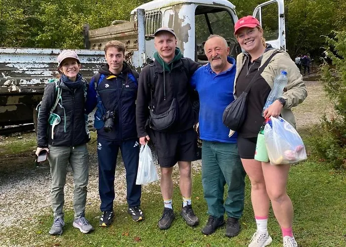 Hyrmet Demushi فندق مبيت وإفطار